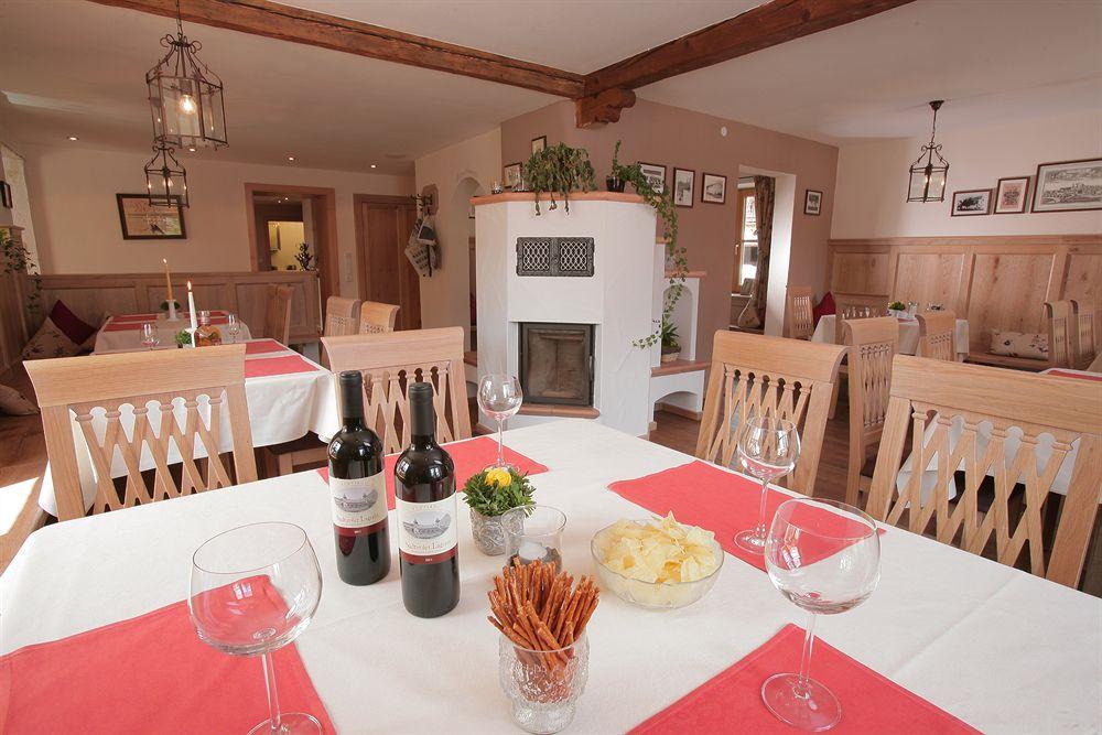 Pension Schweizerhaus Garni ไวอาร์น ภายนอก รูปภาพ