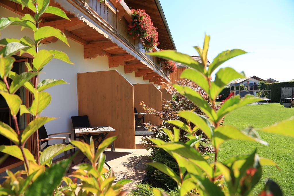 Pension Schweizerhaus Garni ไวอาร์น ภายนอก รูปภาพ