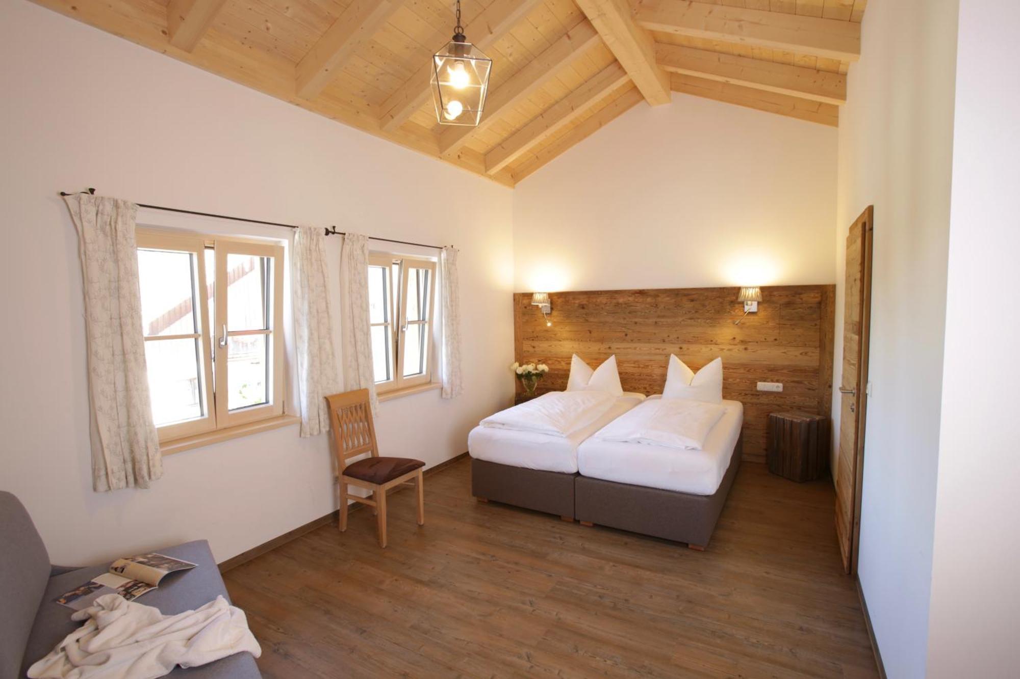 Pension Schweizerhaus Garni ไวอาร์น ภายนอก รูปภาพ