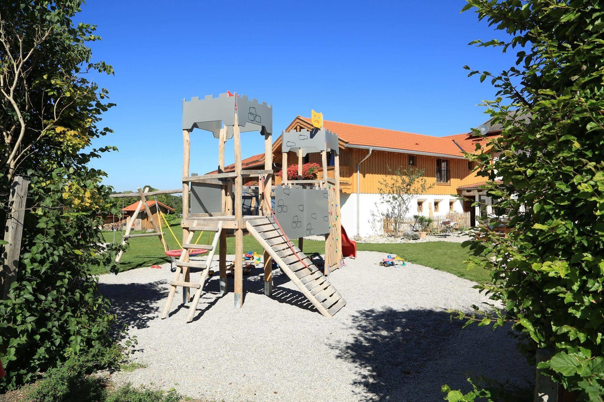 Pension Schweizerhaus Garni ไวอาร์น ภายนอก รูปภาพ