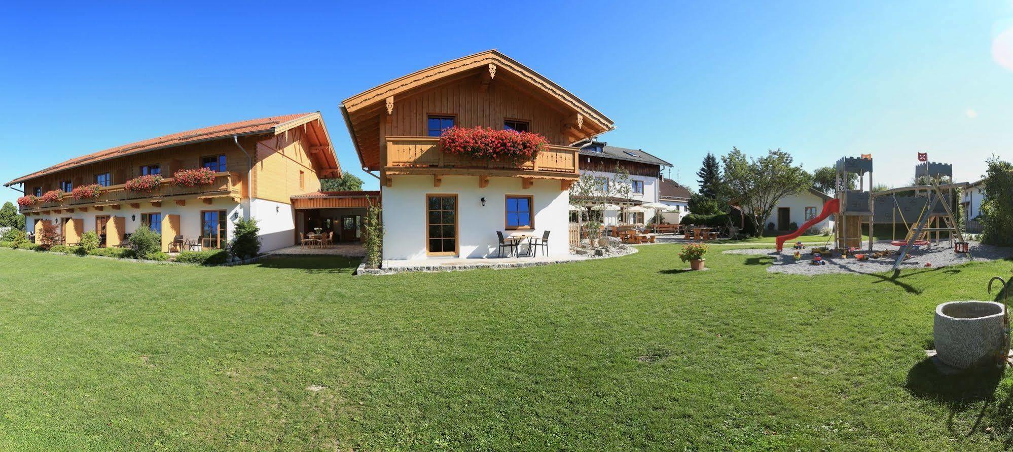 Pension Schweizerhaus Garni ไวอาร์น ภายนอก รูปภาพ